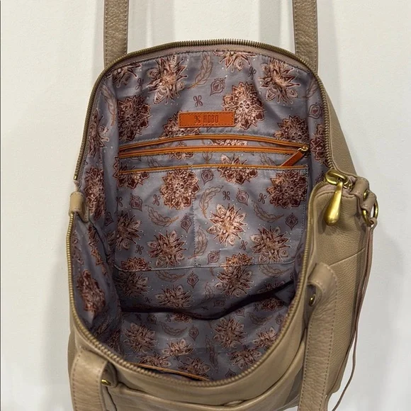 HOBO Tan Leather Tote with Fringe Details - Picture 7 of 7